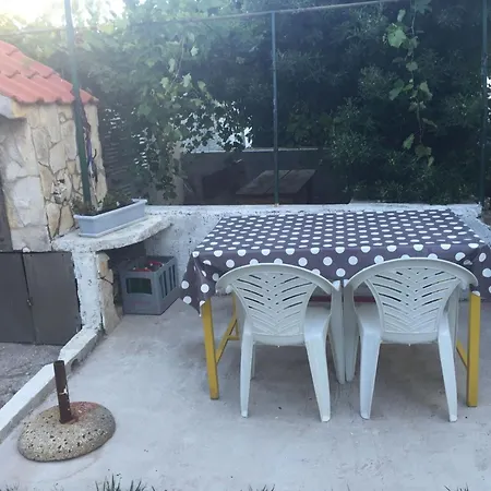 Roko St - Economy One Bedroom With Shared Terrace A2 Apartament *