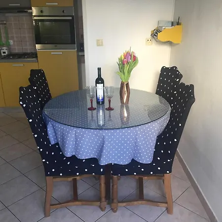 Roko St - Economy One Bedroom With Shared Terrace A2 Apartament *