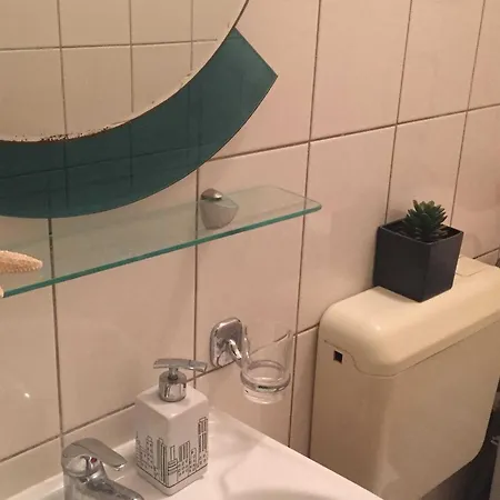 Roko St - Economy One Bedroom With Shared Terrace A2 Split